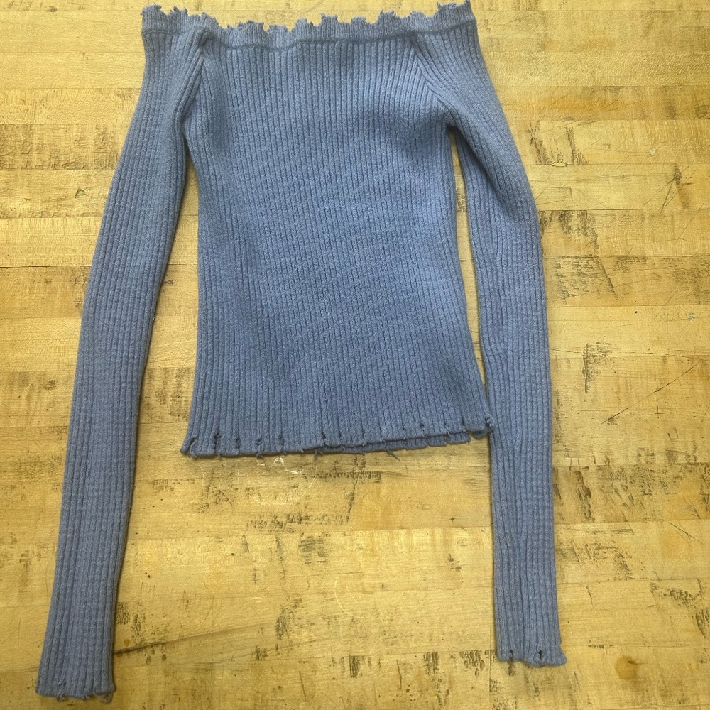 Forever 21 Sweater Top